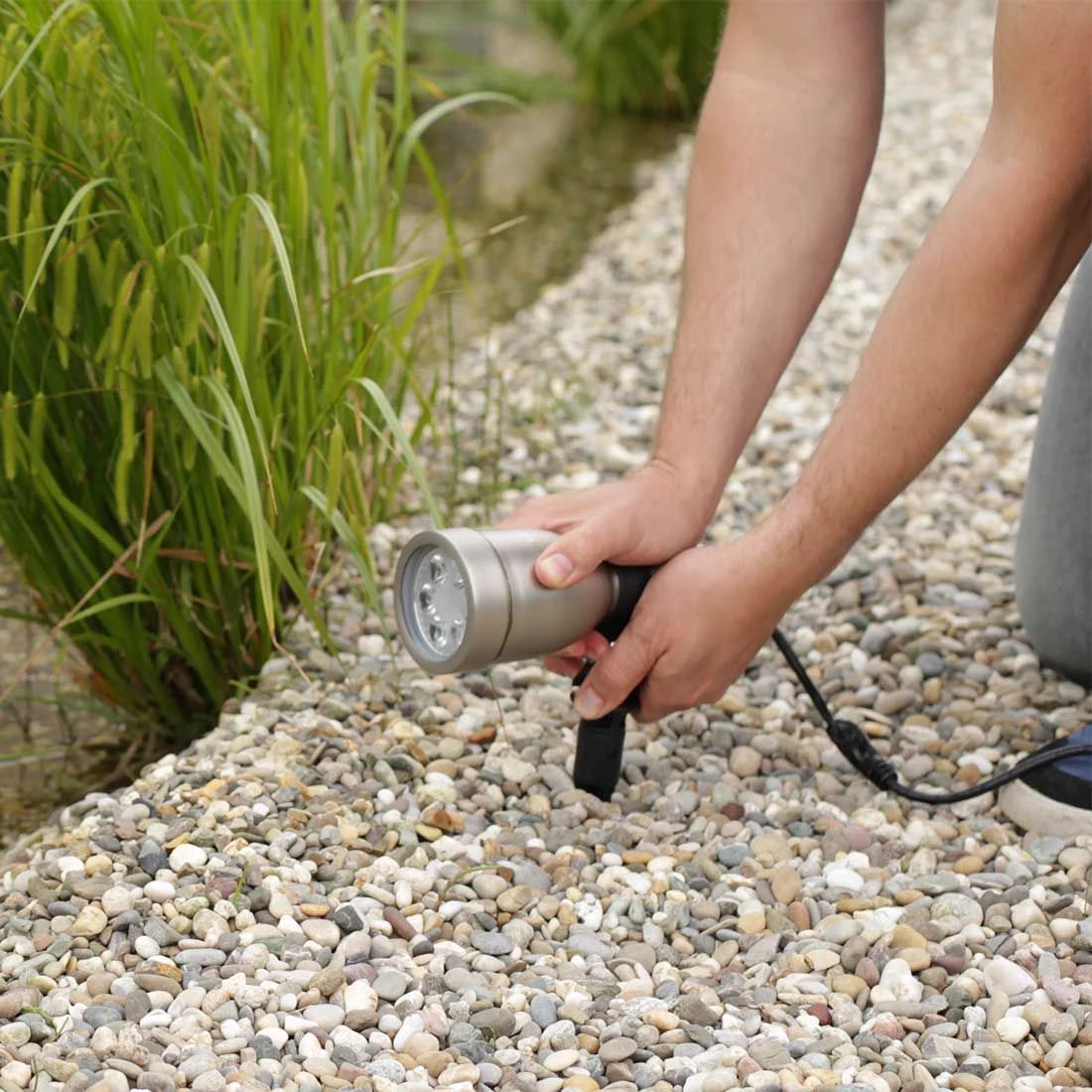 OUTLIV. Smart Light Starter -Set Wifi-Set: 3 RGB-Spots Silber/Schwarz - Image 14